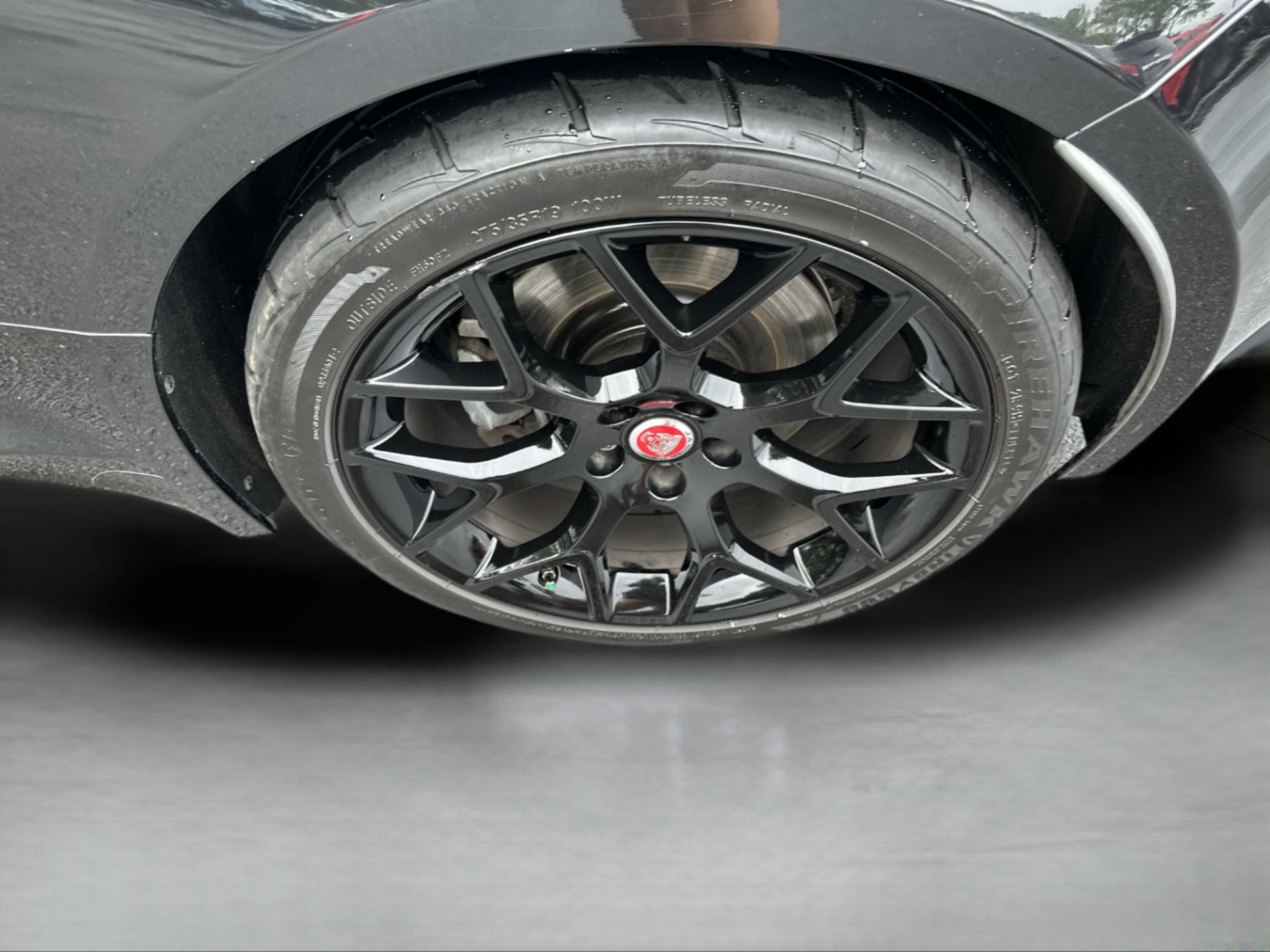 Used 2018 Jaguar F-TYPE Convertible RWD image 30