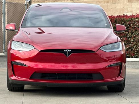 Used 2023 Tesla Model X Plaid image 9