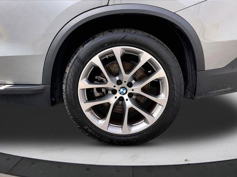 Used 2024 BMW X5 xDrive40i AWD/4WD image 37