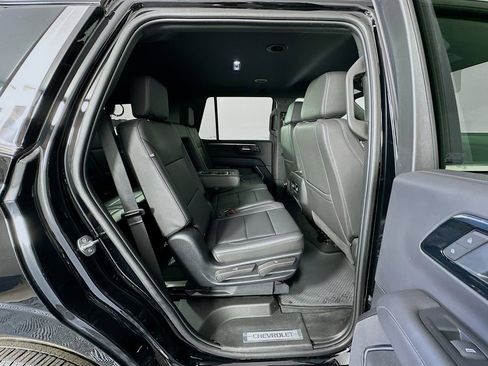 Used 2025 Chevrolet Tahoe LT image 29