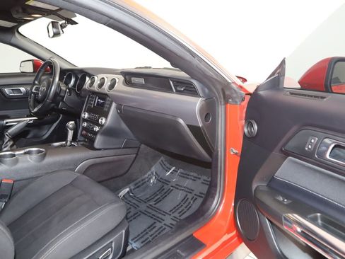 Used 2019 Ford Mustang GT RWD image 49