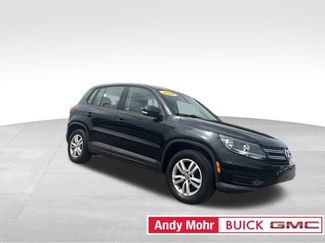 Used 2012 Volkswagen Tiguan S FWD video 2