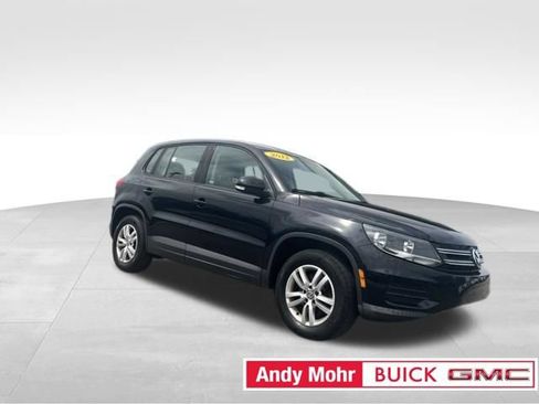 Used 2012 Volkswagen Tiguan S FWD image 2