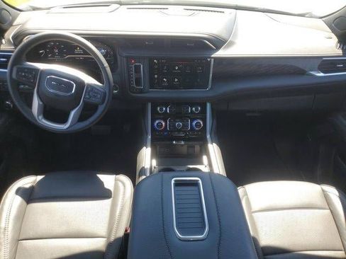 Used 2024 GMC Yukon Denali image 13