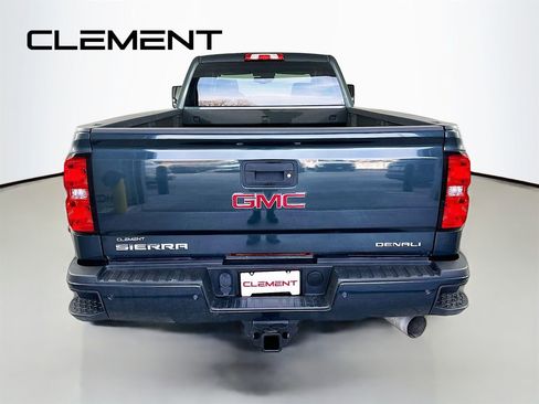 Used 2019 GMC Sierra 3500 Denali w/ Duramax Plus Package image 8