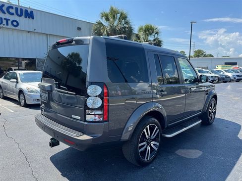 Used 2016 Land Rover LR4 HSE LUX AWD/4WD image 8