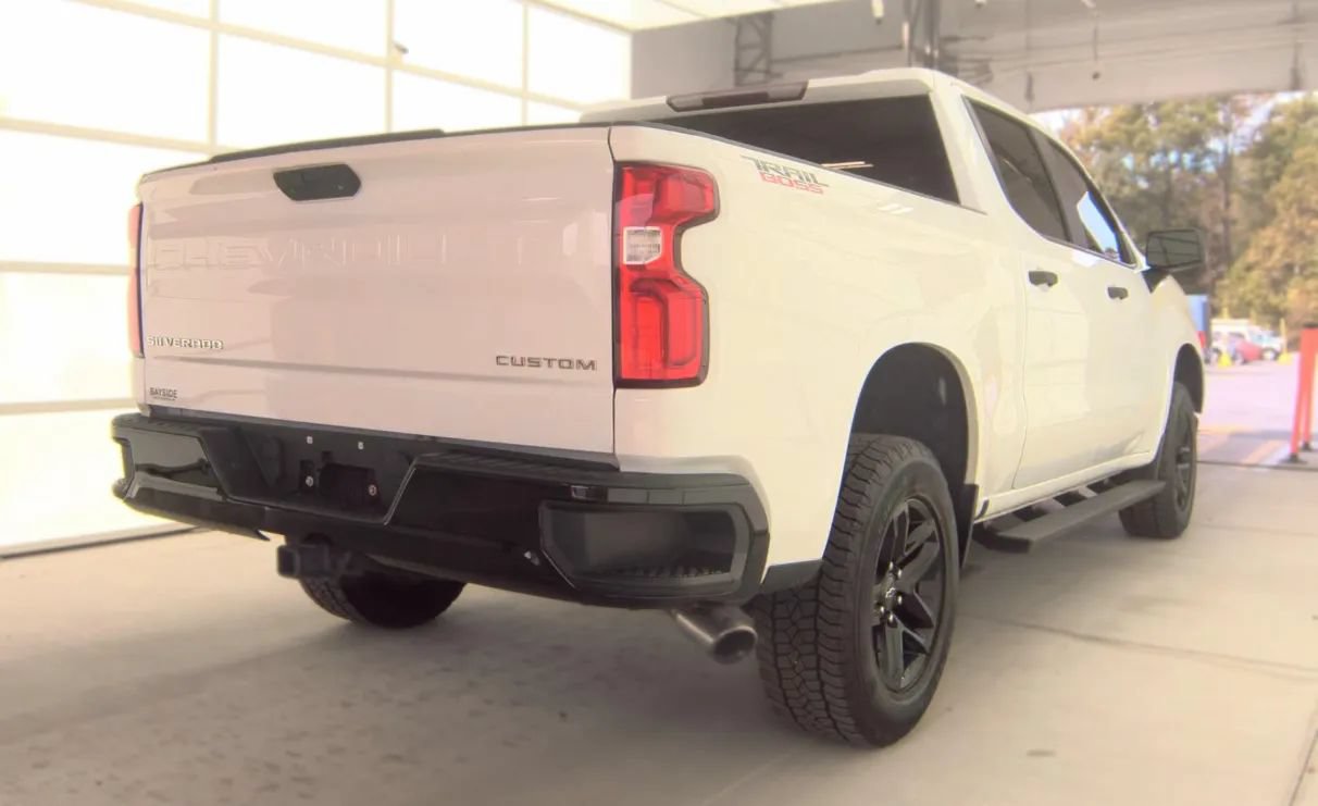 Used 2020 Chevrolet Silverado 1500 Custom Trail Boss w/ Custom Convenience Package AWD/4WD image 3