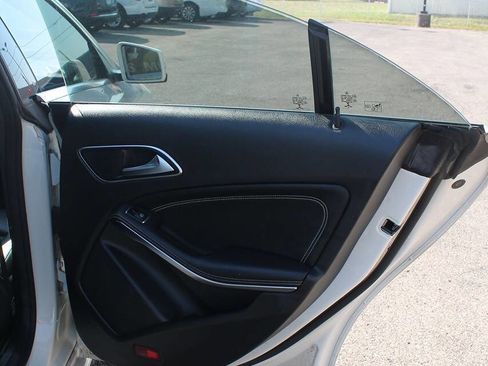 Used 2018 Mercedes-Benz CLA 250 4MATIC image 20