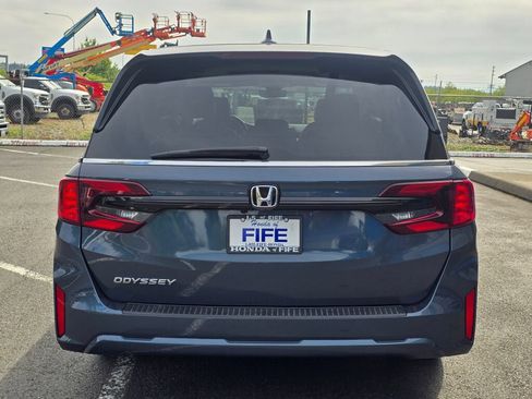 Certified 2025 Honda Odyssey EX-L image 4