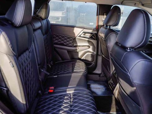 Used 2024 Mitsubishi Outlander SEL image 19