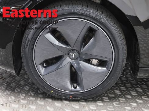 Used 2019 Tesla Model 3 Standard Range RWD image 25