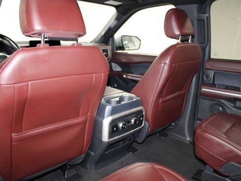 Used 2024 Ford Expedition Max Limited AWD/4WD image 27