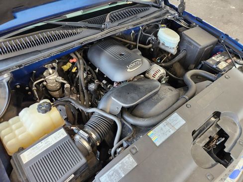 Used 2004 Chevrolet Silverado 1500 LS AWD/4WD image 12