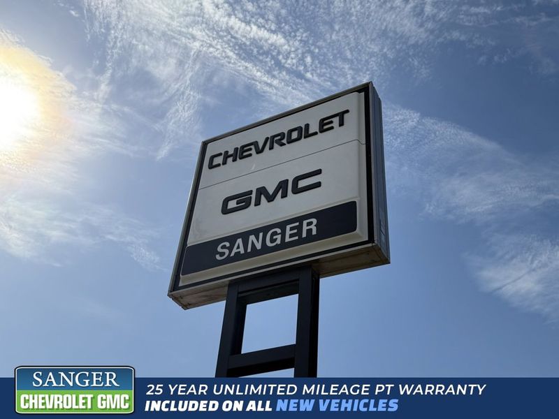 Used 2023 Chevrolet Malibu LT image 1