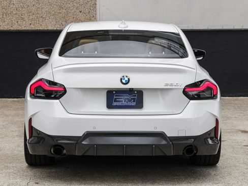 Used 2022 BMW 230i Coupe w/ M Sport Package RWD image 8