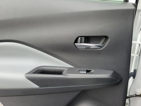 Certified 2022 Nissan Kicks SR w/ Premium Package image 12