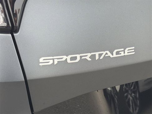 Used 2023 Kia Sportage SX Prestige image 31
