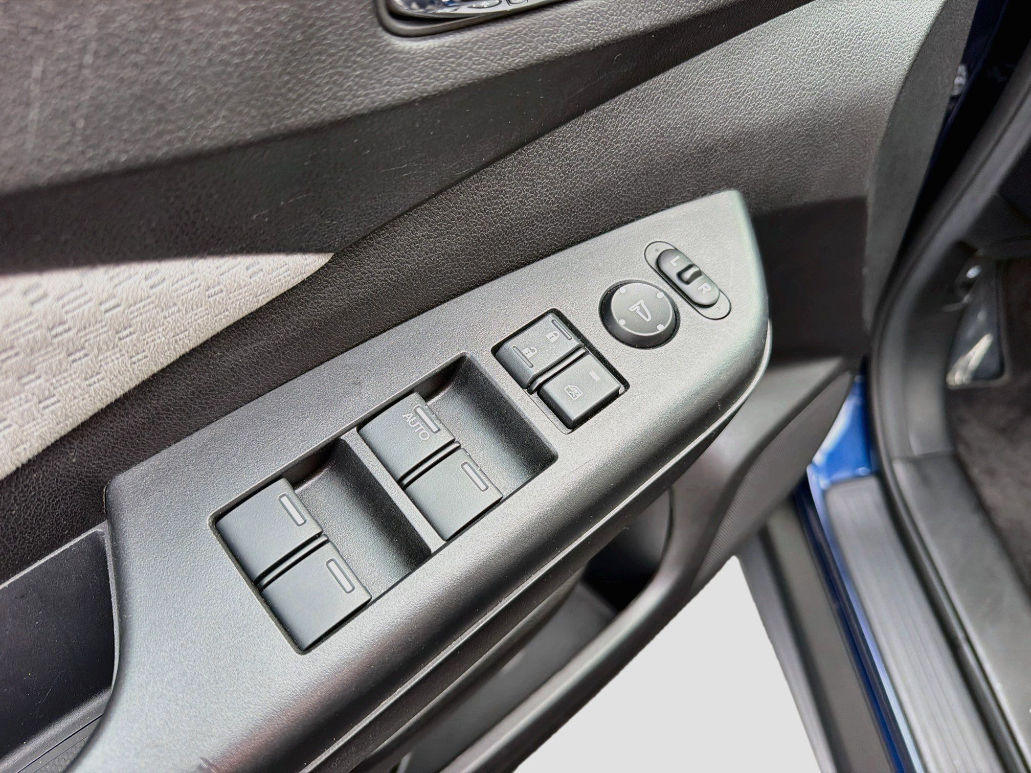 Used 2016 Honda CR-V EX image 14