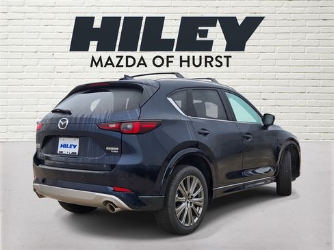 New 2025 MAZDA CX-5 Signature image 3