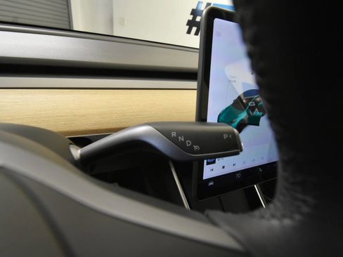 Used 2020 Tesla Model Y Performance AWD/4WD image 28