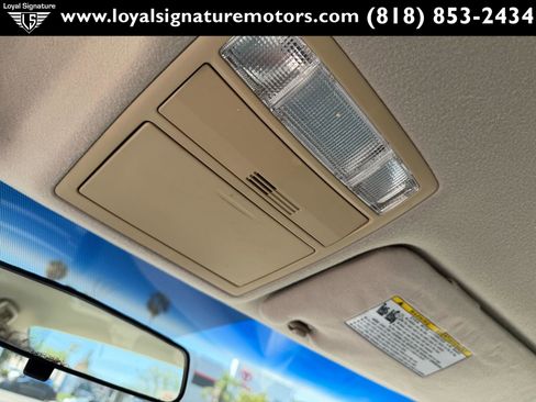 Used 2009 Toyota Camry LE FWD image 25