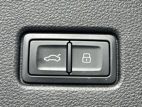 Certified 2023 Audi Q5 2.0T Premium Plus w/ Premium Plus Package image 19