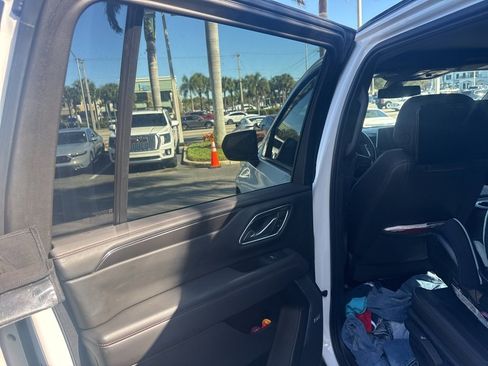 Used 2021 Chevrolet Suburban RST w/ Rear Media and Nav Package image 17