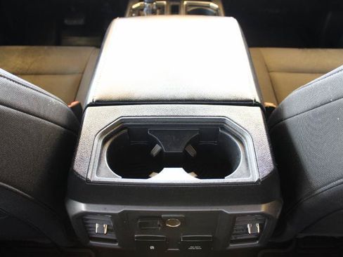 Used 2019 Ford F150 XLT w/ Equipment Group 302A Luxury AWD/4WD image 40