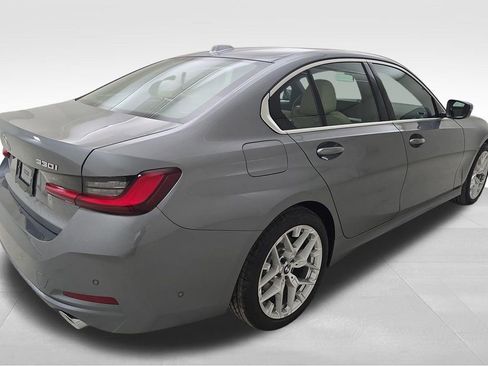 New 2026 BMW 330i xDrive Sedan w/ Convenience Package AWD/4WD image 9