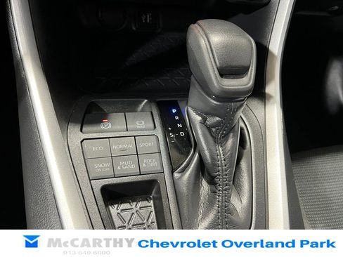 Used 2025 Toyota RAV4 LE AWD/4WD image 17
