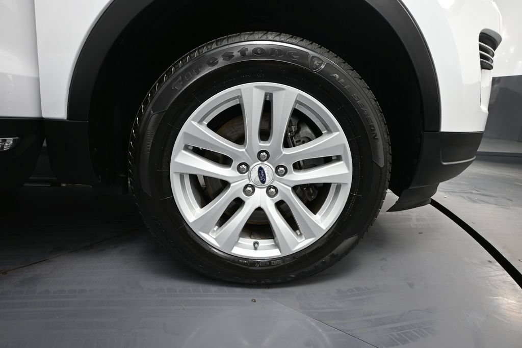 Used 2019 Ford Explorer XLT AWD/4WD image 12