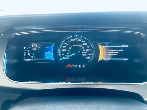 Used 2013 Ford Taurus SEL FWD image 4