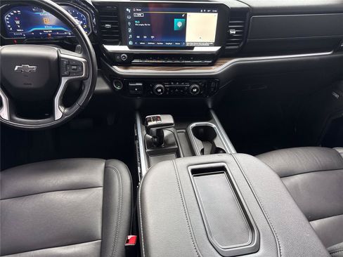 Used 2022 Chevrolet Silverado 1500 RST w/ Redline Edition AWD/4WD image 15