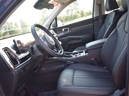 New 2025 Kia Sorento S image 21