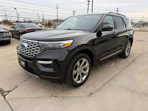 Used 2020 Ford Explorer Platinum w/ Premium Technology Package image 6