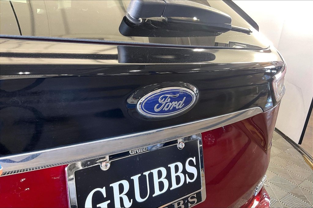 Used 2019 Ford Edge SEL w/ Equipment Group 201A FWD image 39