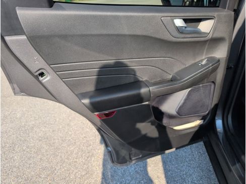 Used 2024 Ford Escape ST-Line w/ Tech Pack #1 image 30