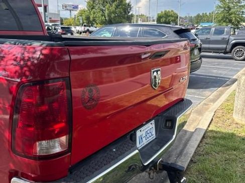 Used 2012 RAM 2500 ST w/ Chrome Appearance Group AWD/4WD image 5
