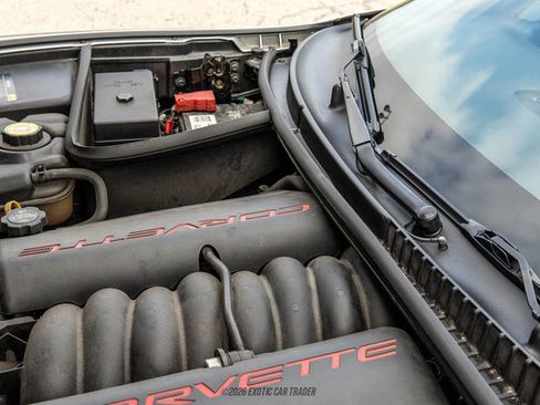 Used 2004 Chevrolet Corvette Coupe w/ Roof Package RWD image 24