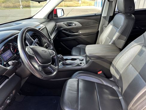 Used 2020 Chevrolet Traverse RS w/ LPO, Floor Liner Package image 25