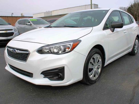 Used 2019 Subaru Impreza 2.0i w/ Eyesight image 1