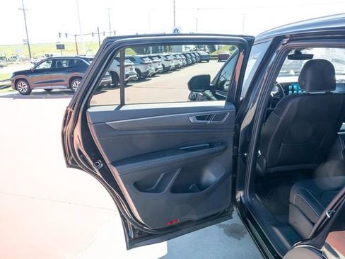 New 2026 Volkswagen Atlas Cross Sport SE AWD/4WD image 14