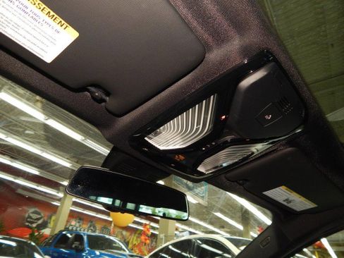 Used 2021 BMW 330i xDrive Sedan w/ Premium Package image 23