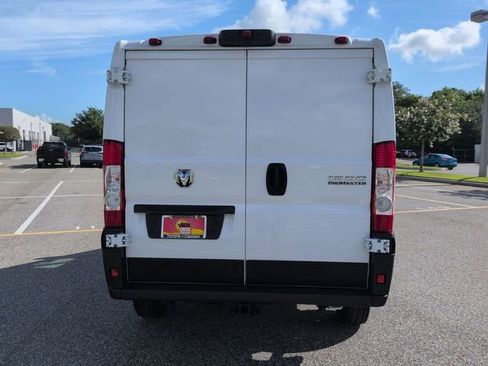 Used 2025 RAM ProMaster 1500 w/ Safety Group FWD image 5