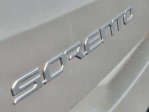 New 2026 Kia Sorento S w/ S Panoramic Sunroof Package image 9