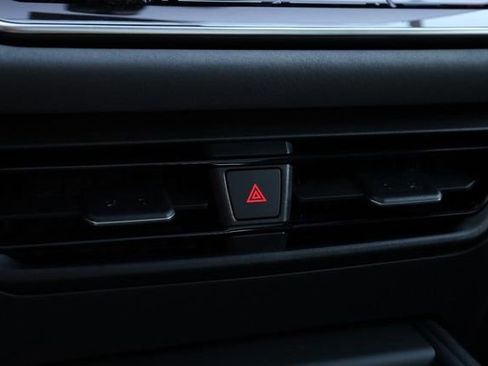 New 2026 Volkswagen Tiguan SE R-Line image 15