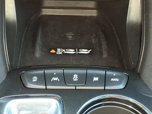 Used 2023 Chevrolet TrailBlazer RS w/ Sun and Liftgate Package AWD/4WD image 22