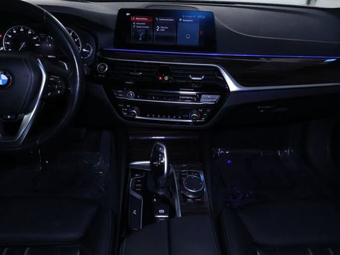Used 2019 BMW 530i xDrive 530i xDrive w/ Convenience Package image 18