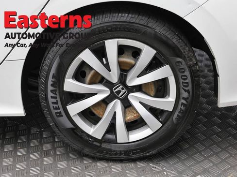 Used 2022 Honda Civic LX image 8