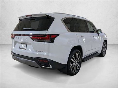 New 2026 Lexus LX 700h Luxury image 7